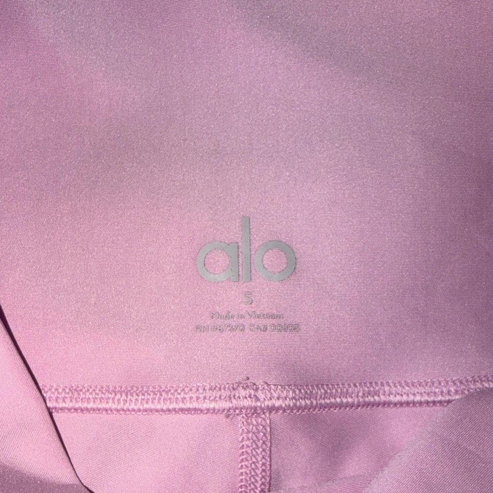 ALO Yoga Lavender Pink Seamless Sports Bra - Picture 3 of 4